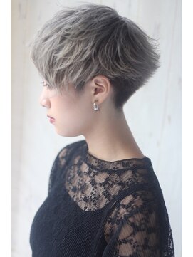 ウル(uru) 〇ジェンダーレスなトレンチショート〇