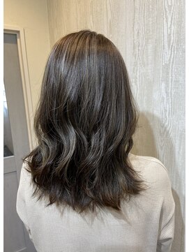 テーラ 南流山店(TELA) 白髪ぼかしハイライト＊グレーアッシュカラー【TELAHAIR南流山】