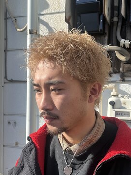 シャイン 大宮(SHINE) メンズカット/パーマ/ヘッドスパ/ブリーチ/眉毛/韓国/大宮/Men's