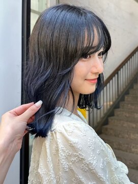セプト 天神大名(SEPT.) ブルーブラック　ウェーブ巻き　ミディアムボブ 髪質改善カラー