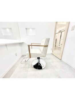 【大宮駅西口徒歩5分】上質なプライベート空間でゆったり♪周りを気にせずくつろげる個室サロン！[大宮駅]