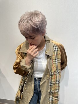 ヴァーディ オモテサンドウ(Vardy omotesando) white/ホワイト ベージュ ショート