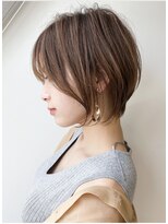 ムード マグ レーベル 南松本(MOOD Mag Label)&nbsp;ふんわりショートボブ透明感アッシュブラウン小顔ナチュラル