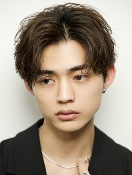 ルーシー 川越(LUCEY) センターパートフェザーパーマシャドウパーマメンズパーマ