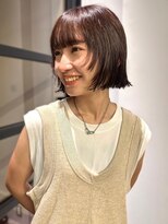 ヴヴ(Bub) 前髪カット 顔周りレイヤー 切りっぱなしボブ レッドブラウン