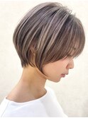 グレージュカラー×似合わせショート