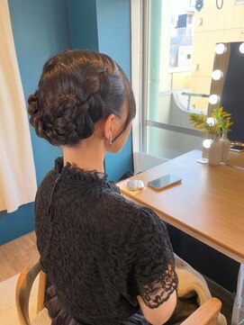 美容堂 編み込みまとめ髪
