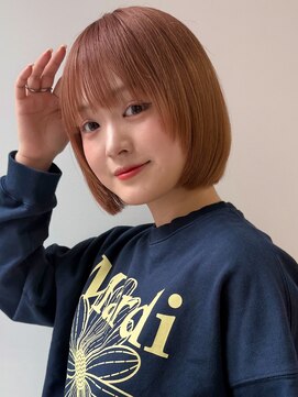 ヴェイン 渋谷(vain) ショートボブ 顔周りレイヤーカット オレンジブラウン 前髪
