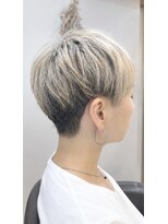 ククナ(kukuna)&nbsp;レディースショート　ブリーチで白髪ボカシ