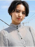 黒髪ショート