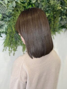 アールサロン アオヤマ(Rr SALON AOYAMA) サファイヤミネコラ