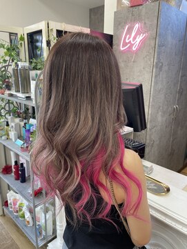 リリー ヘアーアンドビューティー(Lily) インナーカラー