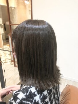 ネオリーブギンザ 銀座店(Neolive GINZA) イルミナカラーで作るアッシュグレージュカラー