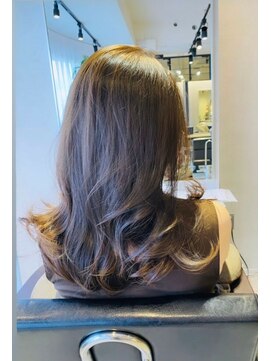 アン たまプラーザ(un) ミディアムグラデーション+イルミナカラー+髪質改善オージュア