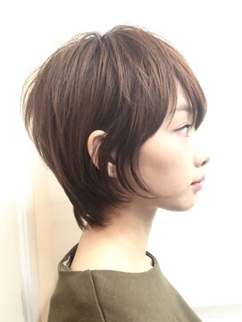 シータ(sheta) 【sheta青山/三畑賢人】透明感大人ウルフショート