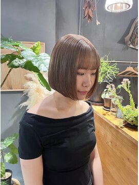 ルーシーバイパム 恵比寿(Lucy by PAM.) ぱつっと感が可愛いボブに合うミルクティーベージュ