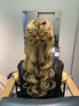 ウルー 恵比寿店(uruu) 【ハーフアップ】恵比寿/恵比寿駅/ヘアセット/早朝