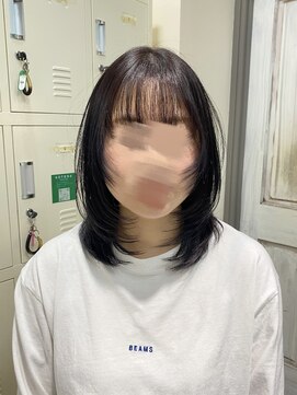 コトナ 越谷店 顔周りレイヤー|ハッシュカット|ミディアムレイヤー|ウルフ