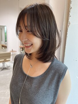 シーナ(sina) ふんわりミディアム