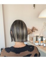 シーソー(SEA SAW)&nbsp;切りっぱなしボブ/抜きっぱなしハイライト