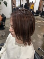 ヴィップルーム(viproom)&nbsp;ツヤ髪スタイルブルージュマッシュウルフイヤリングカラー