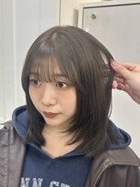ロエ(LOE) オリーブベージュ×レイヤーカット