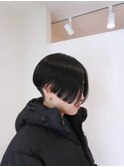 切りっぱなし前下がりショート