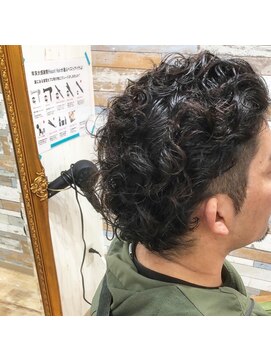 ハウオリ ヘアーワークス(Hauoli hair works) メンズスパイラルパーマ