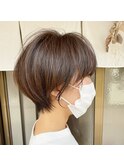 丸みとくびれのカジュアルマッシュショート