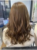 やわらかベージュ