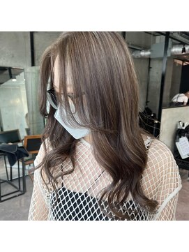 ルート 南堀江(route) グレージュ