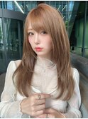  シンプルヘアをあか抜けさせるロングレイヤー
