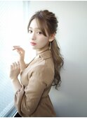 アレンジも◎サファイアのプルエクステ♪