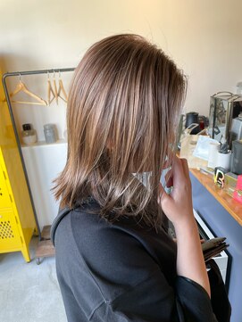 ウナカサ(unacasa by Lega) くすみ過ぎないベージュ