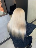 ベージュで作るブロンドカラー