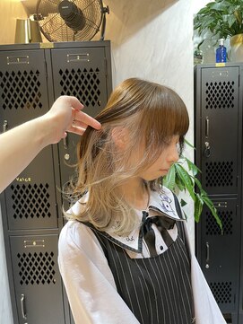 ヴァイス 渋谷店(VAICE) インナーカラー/ホワイトベージュ/ケアブリーチ