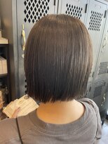 アチーブリス(achieve Liss)&nbsp;コンパクト小顔大人可愛いミニボブ×透明感シルクベージュ