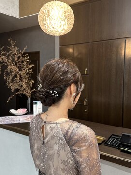 アールトゥーヘアー(art To Hair) 結婚式セット/お呼ばれセット/シニヨン