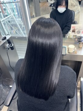 ワンズ ナゴヤ ヴィラ 名古屋栄(ONE's NAGOYA VILA) 艶髪ストレート