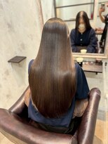 シシ 新宿(She 2.)&nbsp;ショコラブラウン/艶髪ロング/髪質改善ストレート/美髪/透明感