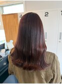 ピンクベージュ
