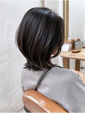 ミッシェル アフロート(michelle afloat) 美顔効果を出すには髪の360°設計の3DCurve技術で。3DCurve Cut