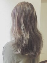 シエロ  池袋西口(Cielo)&nbsp;【Sola by little]】ゆるセミディ×プラチナグレー 担当(SAYA)