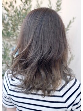 モカ ヘアーデザイン(moca HAIR DESIGN) 赤味も黄味もないグレージュ