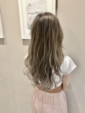 アルマヘア(Alma hair) プラチナ☆グレーグラデーション