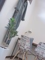マグヘアー(Mg hair) お洒落な隠れ家風待合室♪コーヒーをどうぞ♪