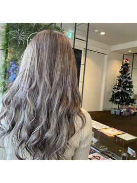 ダブル アンダーバー サロン(W_SALON) 【W_SALON 河原町】ホワイトシルバー/ハイトーン