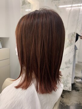 パシフィックダズールバトン(Pacific Dazzle baton) ピンクベージュ×外ハネ