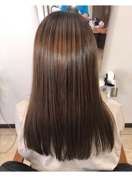 ヘアーラウンジ フレッシュ FRESH デザインハイアライトカラー