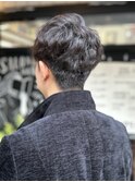 ショートツイスト20代30代明るめオリーブベージュバズカット